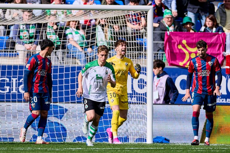 Adrián Pereda ya es una realidad en la SD Huesca