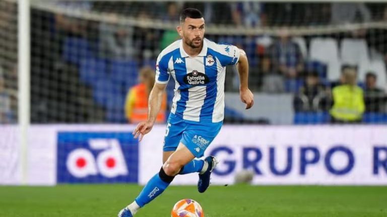 Pablo Vázquez ha jugado todos los minutos ligueros de la campaña con el RC Deportivo de la Coruña