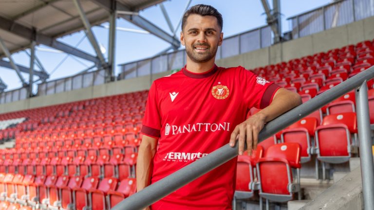El Widzew Lodz, nuevo equipo de Ángel Baena