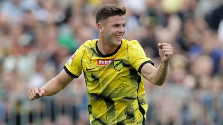 Dani Sandoval logra el ascenso a la Bet clic 1 liga de Polonia con el Wieczysta Kraków