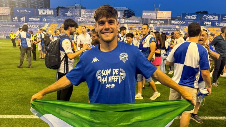 Javi Feria. el último miembro de la #FamiliaEmartSoccer en lograr el ascenso a Primera RFEF