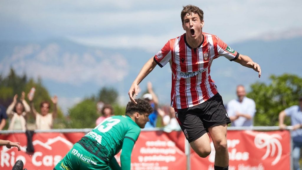 David González celebra uno de los tantos anotados el pasado curso con la UD Logroñés