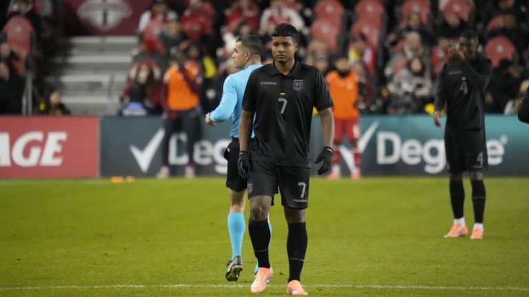 Jeremy Arévalo, durante su debut con la selección absoluta de Ecuador