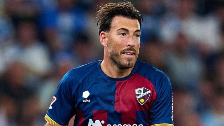 Sergi Enrich suma cien goles en el fútbol profesional