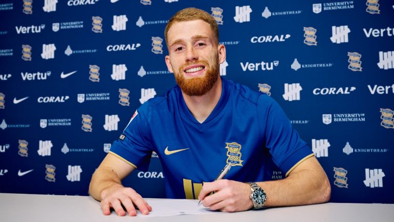 Carlos Vicente llega a Inglaterra de la mano del Birmingham City