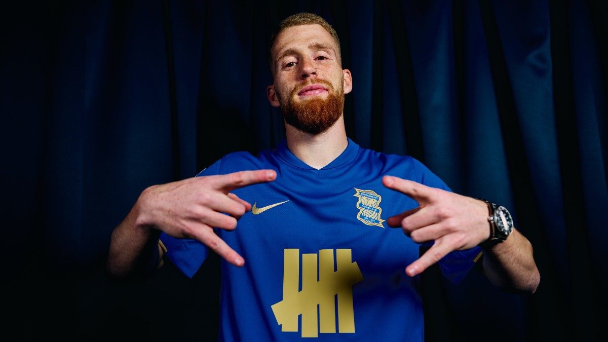 Carlos Vicente, traspasado por el Deportivo Alavés al Birmingham City